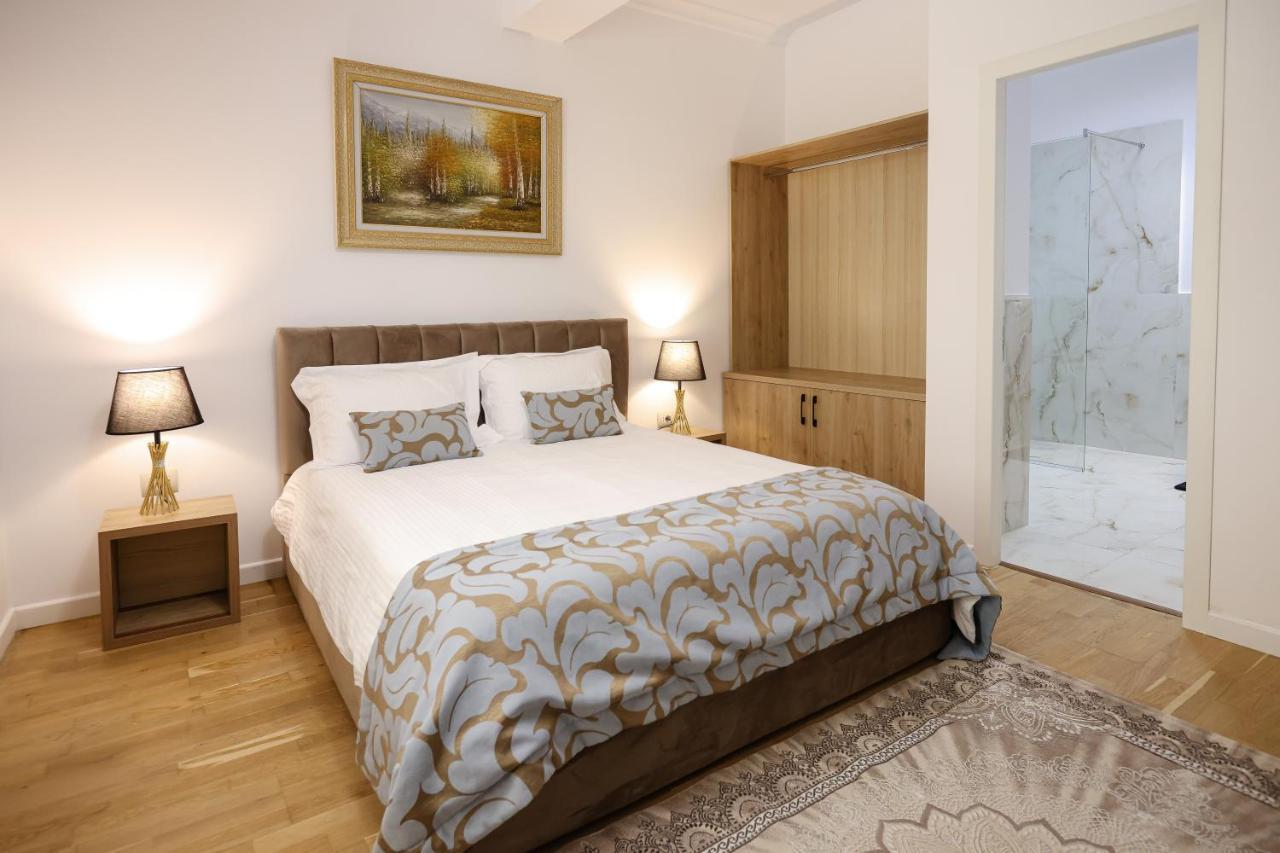 Vila Ferdinand Modern Rooms In Tirana'S Center Стая снимка