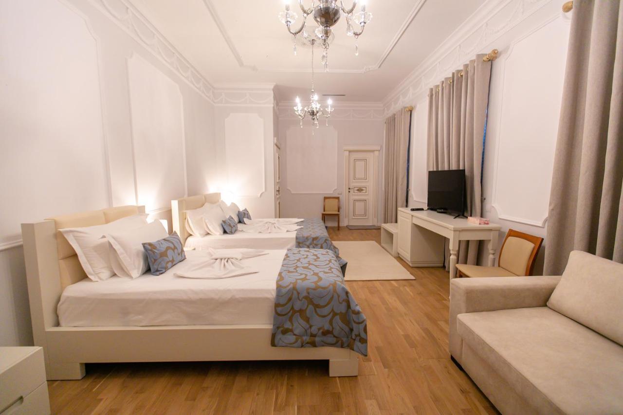 Vila Ferdinand Modern Rooms In Tirana'S Center Екстериор снимка